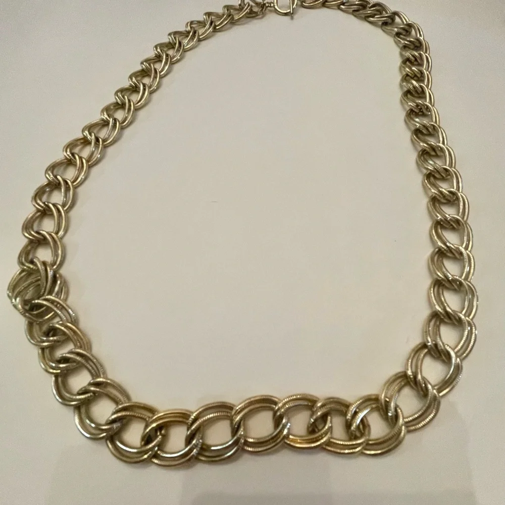 Elegant Gold Chain Necklace